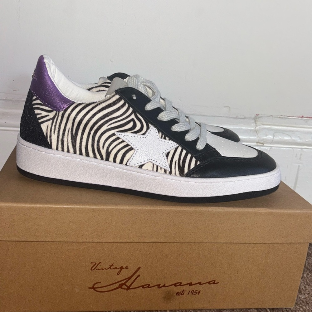 Vintage Havana Sneakers Size 8